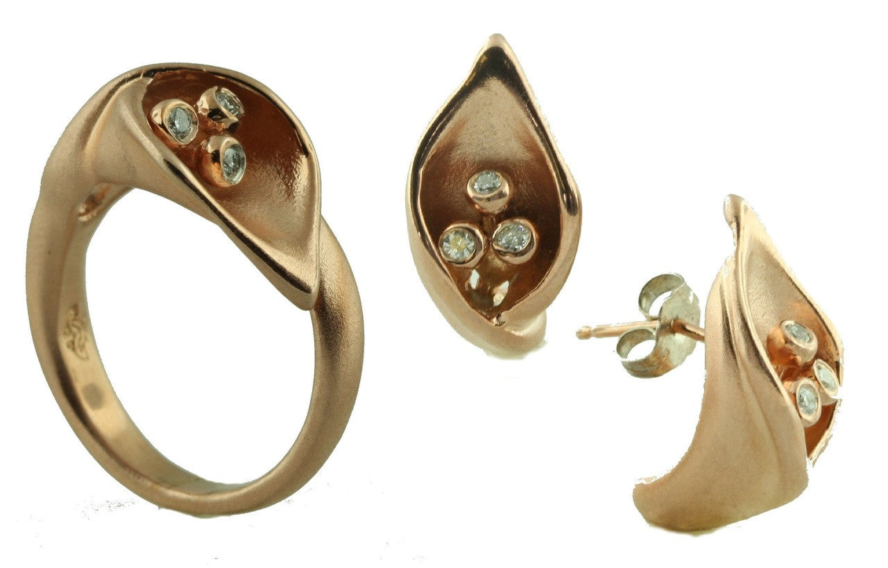 Calla Lily Ring-14K Gold with Diamond Center-6