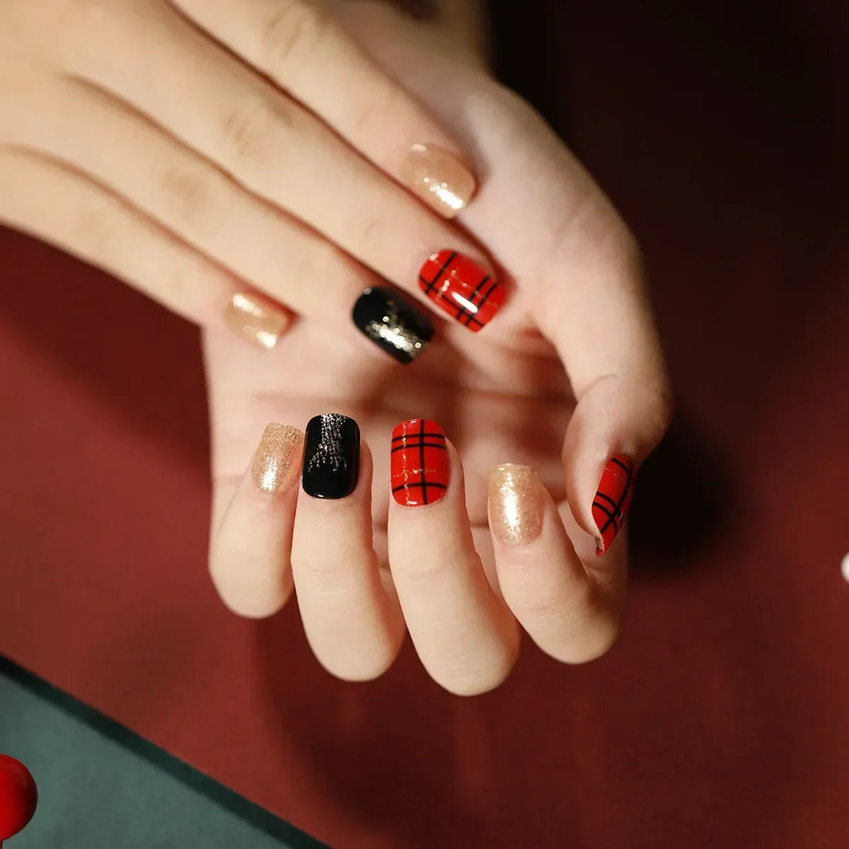 Gold Powder Christmas Fake Nails