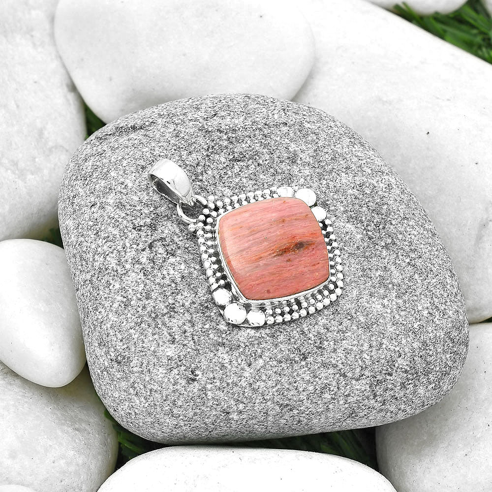 Natural Pink Tulip Quartz Pendant P-1677 SDP127316