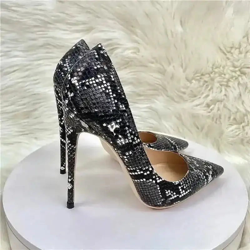 Venomous Charm Pumps