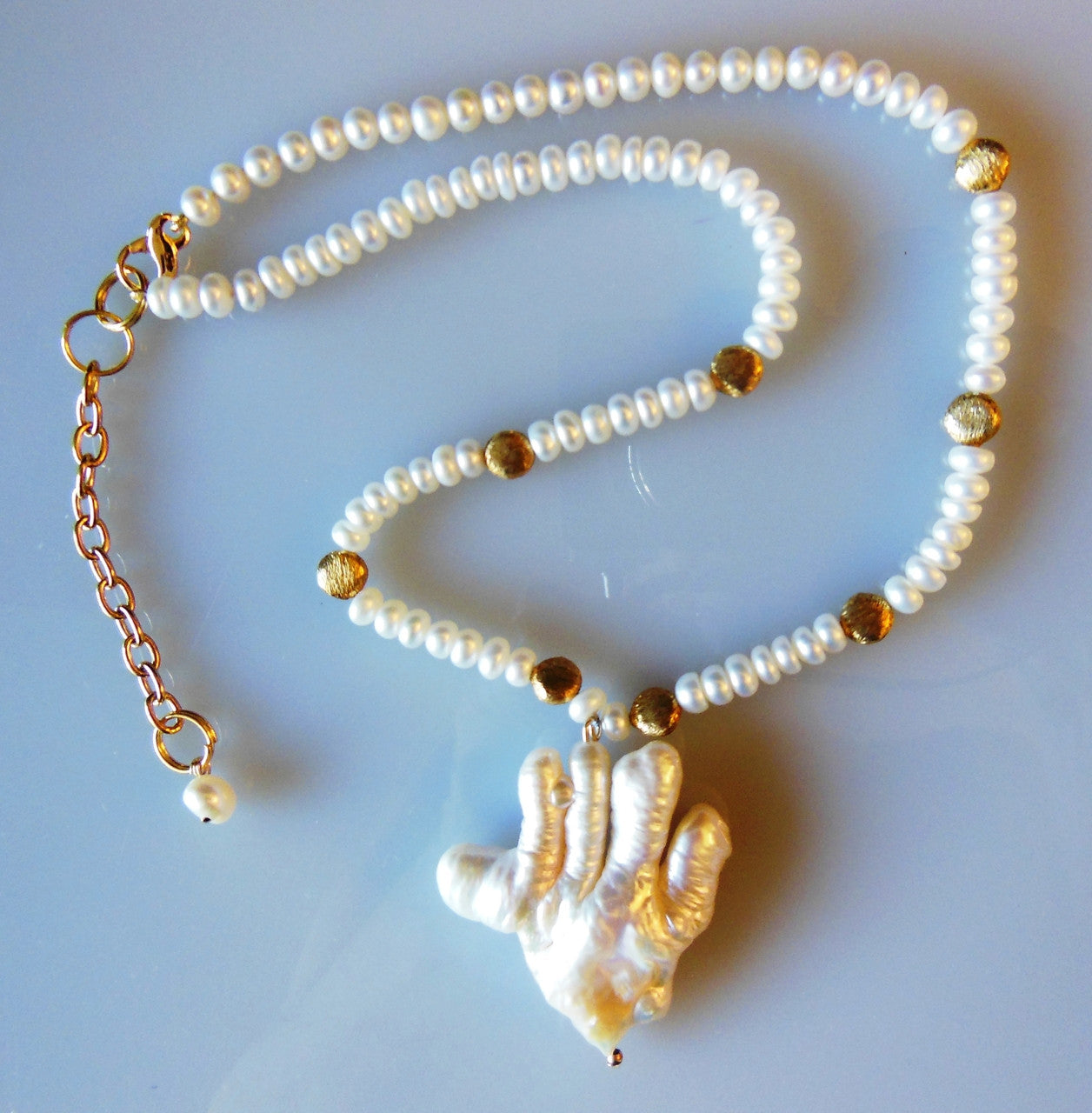 High Five- Hand's up on buttons-0