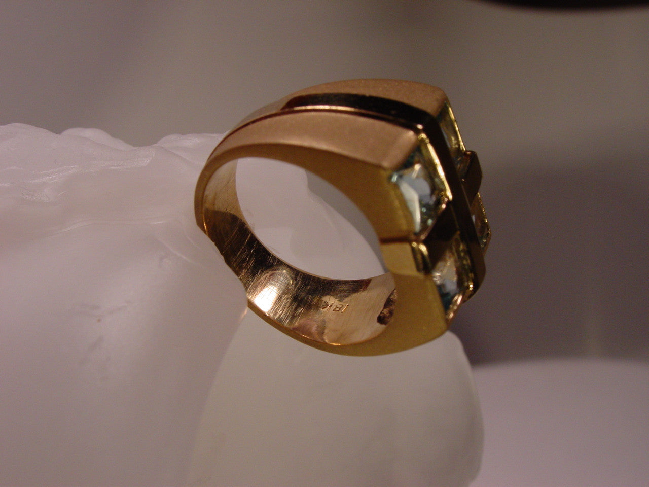 Gift Ring-18K Gold and Peridot-2
