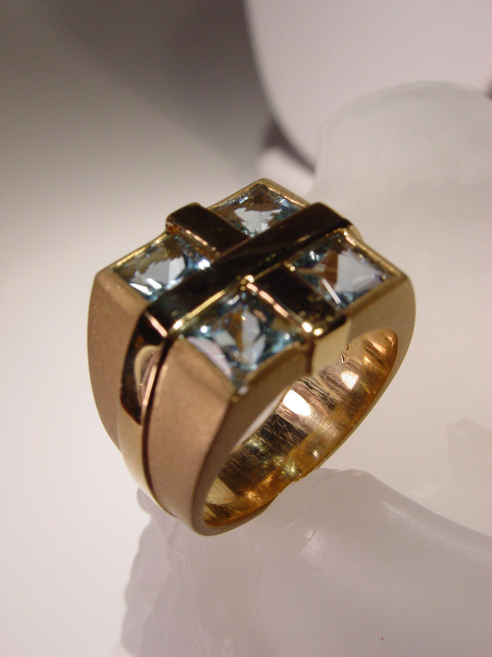 Gift Ring-18K Gold and Peridot-1