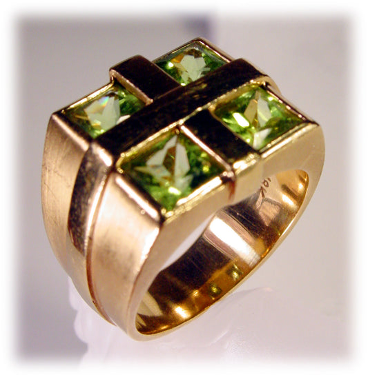 Gift Ring-18K Gold and Peridot-0