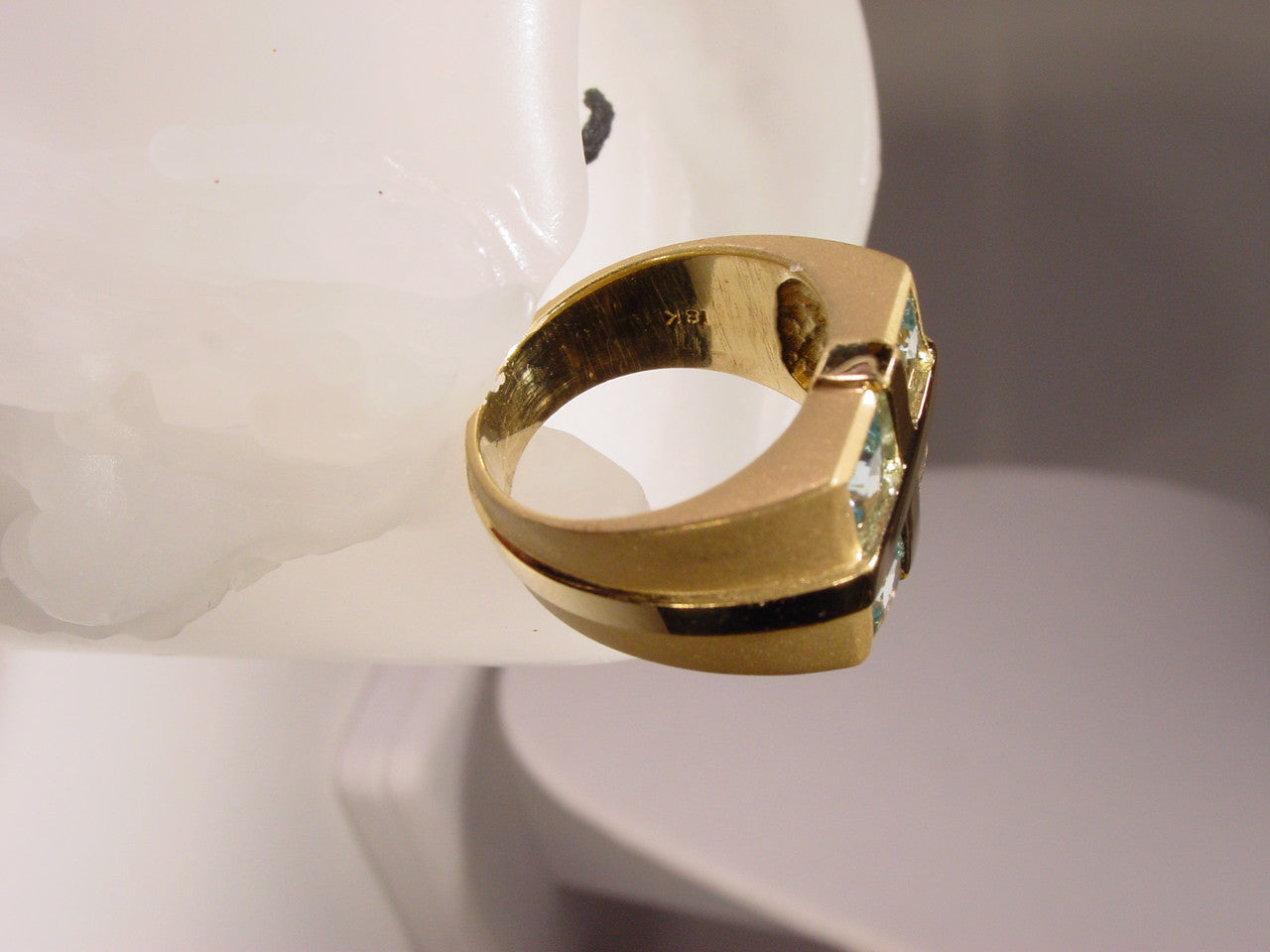 Gift Ring-18K Gold and Peridot-3