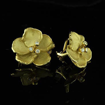 Metal Petals- Pansy earring-Large-14k Gold-1