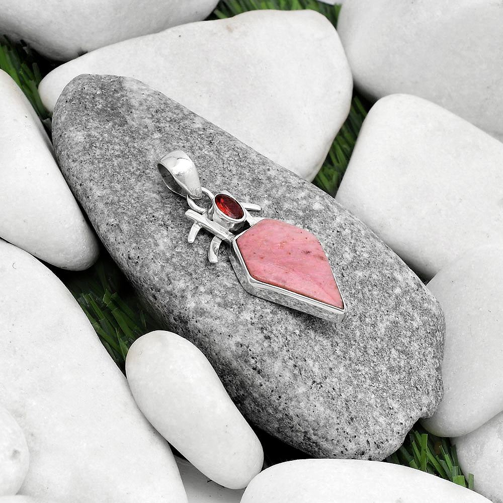 Natural Pink Tulip Quartz & Garnet Pendant P-1046 SDP120369