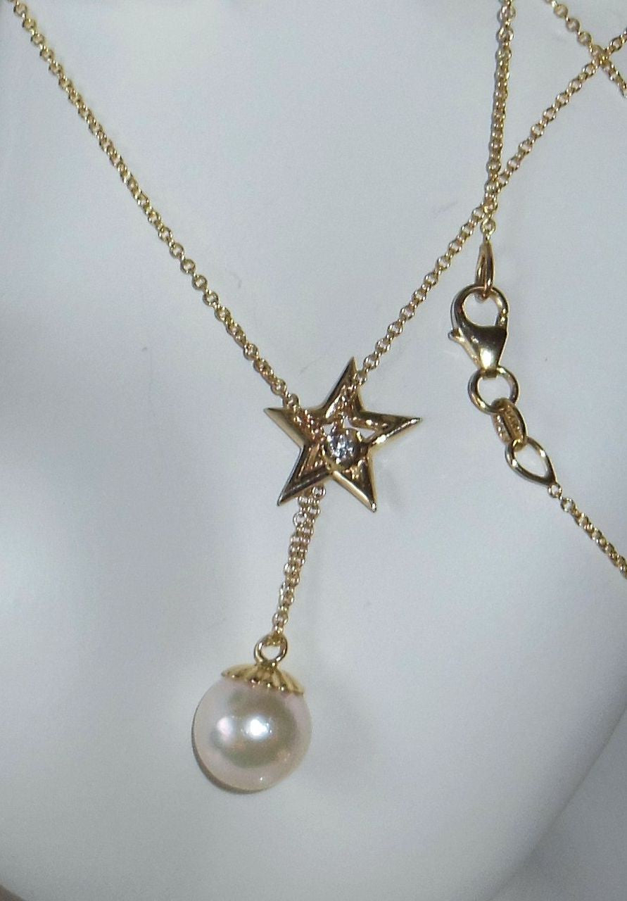 Delicate Star, Diamond & Akoya Pearl necklace in 18K Gold-4