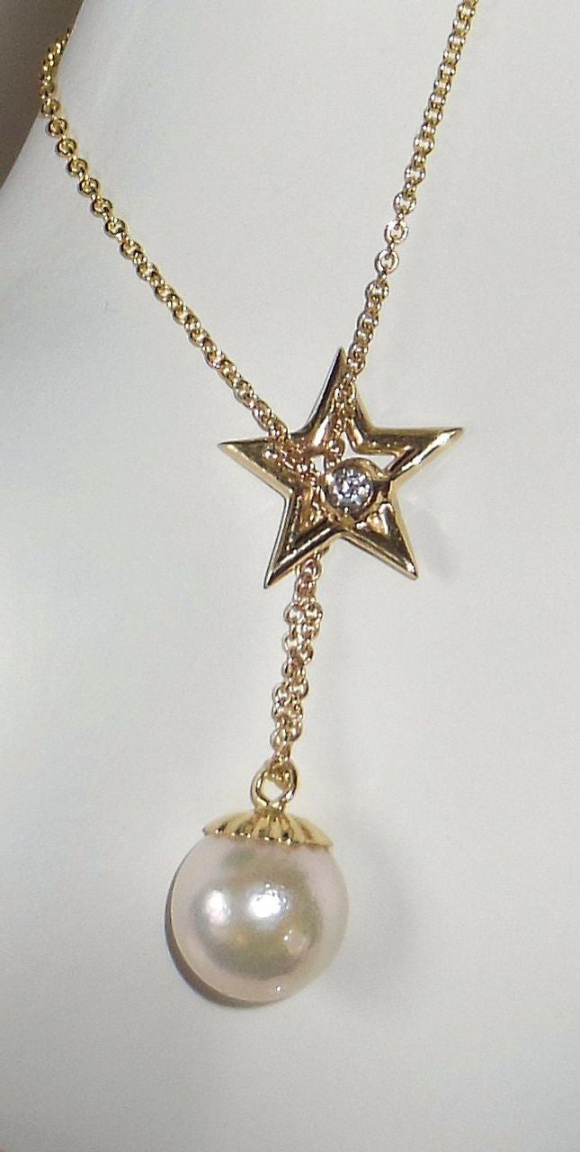 Delicate Star, Diamond & Akoya Pearl necklace in 18K Gold-3